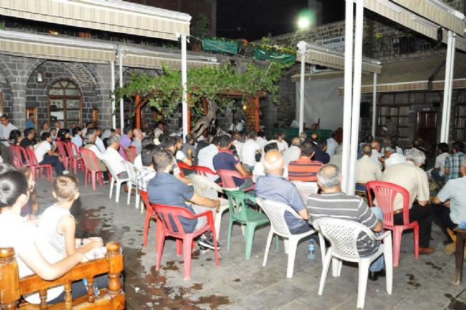 Kürt Kültür Derneği tarafından İlçemizin Belediye Gümrük hanı tesislerinde Şex Said ve Şex Eyyüp Gülpınar'ı anma gecesi düzenlendi. 