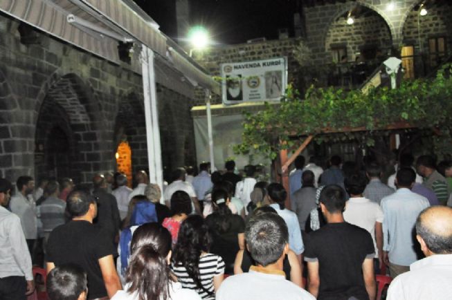Kürt Kültür Derneği tarafından İlçemizin Belediye Gümrük hanı tesislerinde Şex Said ve Şex Eyyüp Gülpınar'ı anma gecesi düzenlendi. 