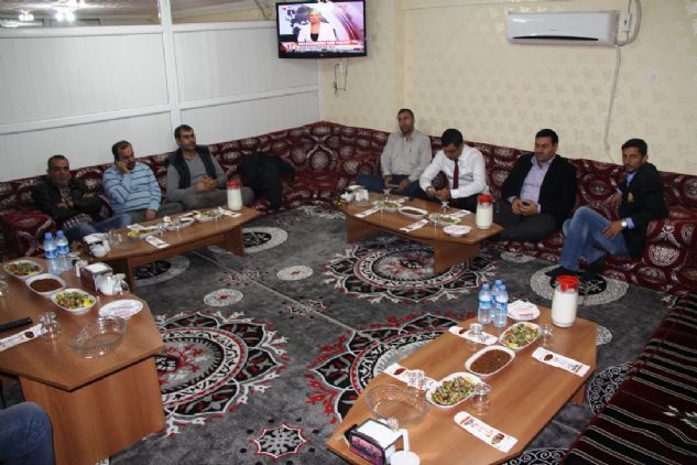   AK Parti Siverek Belediye Başkan Aday Adayı Cuma Şirin Gazetecilerle akşam yemeğinde bir araya gelerek aday adaylık sürecini değerlendirdi. 