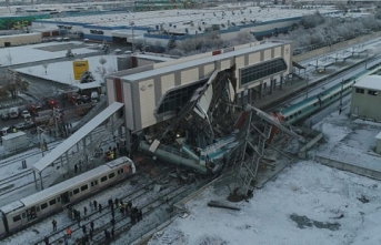 Ankara'daki tren kazasıyla ilgili 3 kişi gözaltına alındı