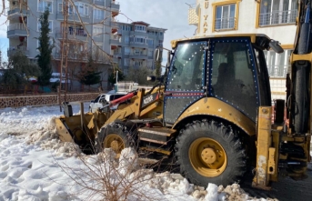 Siverek Belediyesi’nin kar mücadelesi hız kesmeden devam ediyor