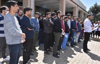 Siverek’te bir doktora şiddet iş bırakma eylemiyle protesto edildi