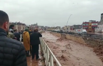 Valilik: Zemin ve bodrum katlardaki konutları acilen boşaltın