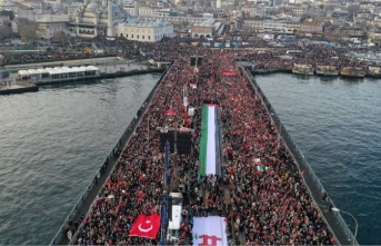 "Şehitlerimize rahmet, Filistin'e destek, İsrail'e lanet" yürüyüşü