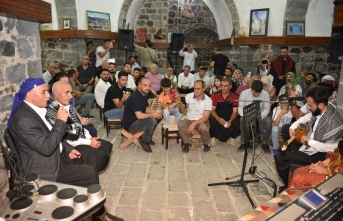 Siverek’te Dengbej Evi açıldı
