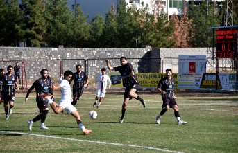 Siverek Belediyespor kendi evinde çok rahat