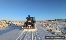 Siverek Belediyesi karla mücadele çalışmalarını aralıksız sürdürüyor