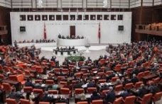 AK Parti'nin Terörsüz Türkiye yolunda komisyon üyeleri belli oldu