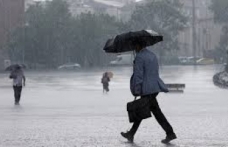 İstanbul'da beklenen yağmur başladı