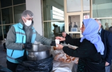 Siverek Belediyesinden Vatandaşlara Ücretsiz Çorba İkramı