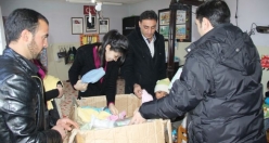 Karacadağ Türkmen Derneği'nden 700 Öğrenciye Giysi Yardımı
