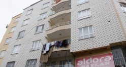 SİVEREK'TE 6 KATLI APARTMAN KURŞUNLANDI