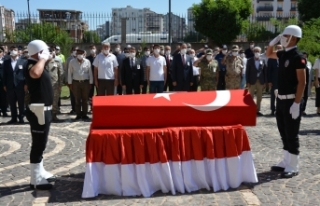 Kalp krizi geçiren Şehit polis memuru memleketine...