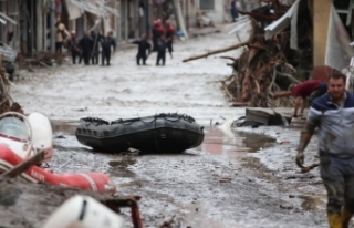 Sel felaketinde can kaybı 27'ye yükseldi