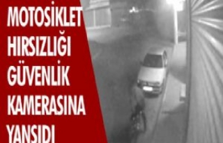 Motosiklet Hırsızlığı Güvenlik Kamerasına Yansıdı