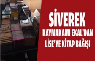 Siverek Kaymakamı Ekal'dan Liseye Kitap Bağışı