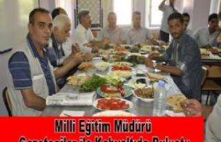 Milli Eğitim Müdürü Gazeteciler İle Kahvaltıda...