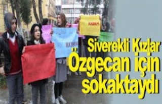 Siverekli Kızlar Özgecan İçin Eylem Yaptılar