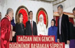 Dağdan İnen Gencin Düğünün'de Başbakan...