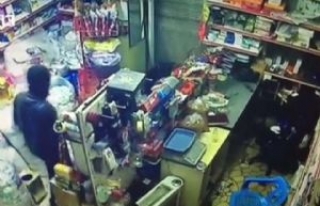 Markette Hırsızlık Güvenlik Kamarasına Yansıdı
