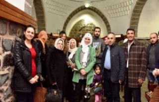 Burcu Çetinkaya ve Bennu Gerede SİVSAD'ı Ziyaret...