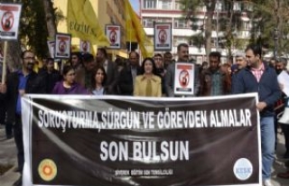 Öğretmenlere Açılan Soruşturmaları Protesto...