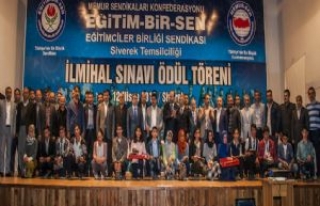 İlmihal Sınavında Ödül Töreni Heyecanı 