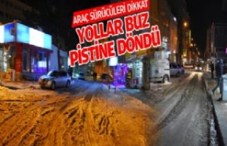 Yollar Buz Pistine Döndü Araç Sürücüleri Dikkat