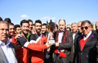 Siverek Belediye Spor Şampiyonluk Kupasını Aldı...