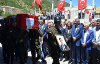 PKK tarafından katledilen öğretmen defnedildi