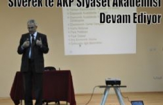 AK Parti siyaset akademisi Siverek'te devam ediyor