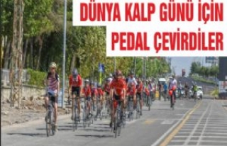 Bisikletçiler Dünya Kalp Günü İçin Pedal Çevirdi