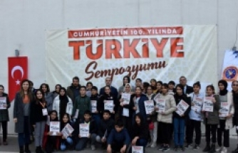 Siverek'te Cumhuriyetin 100. Yılında Türkiye sempozyumu düzenlendi