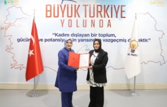 AK Parti Akçakale Kadın Kolları Başkanlığı'nda görev değişimi
