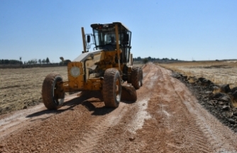 Siverek Belediyesi Kırsalda Yol Kalitesini Artırıyor