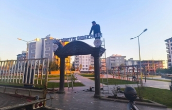 Siverek'te Sırrı Süreyya Önder'in ismi parka verildi