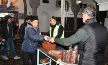 Siverek Belediyesi’nden Berat Kandili ikramı