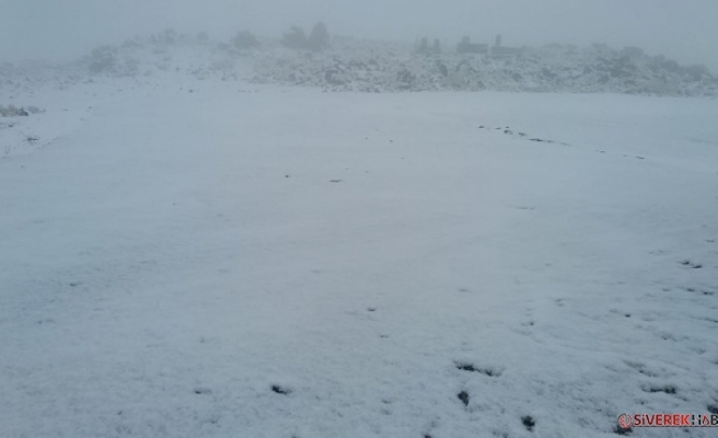 Karacadağ’a yılın ilk karı düştü