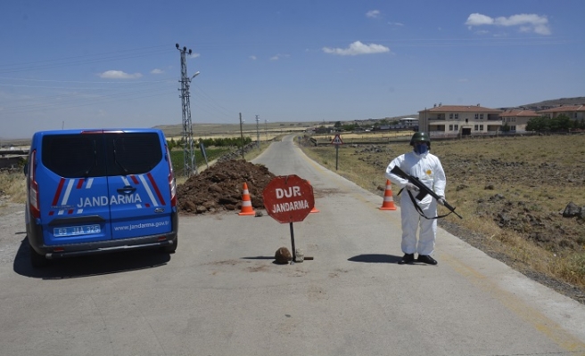 1 Kişide virüs tespit edildi 3500 kişilik Karabahçe Karantinaya Alındı