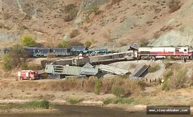 Ankara'da iki tren kafa kafaya çarpıştı