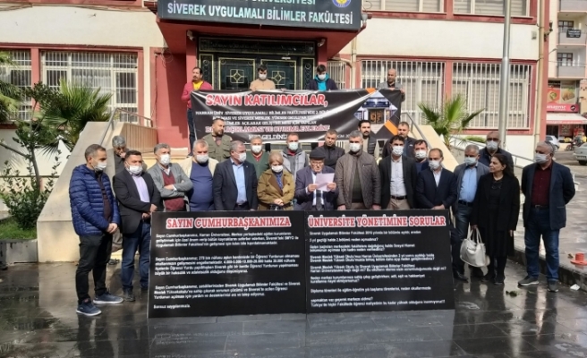 Harran Üniversitesini protesto ederek oturma eylemi başlattı