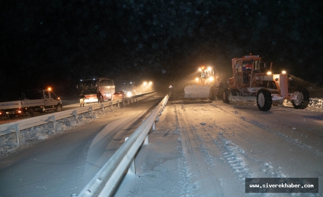 Siverek- Diyarbakır kara yolu 9 saat sonra açıldı ama trafiğe kapalı