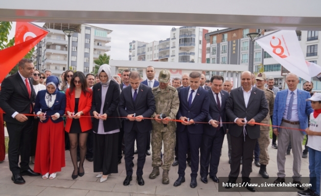 Cumhuriyetin 100. Yılına özel 100 resim sergisi açıldı