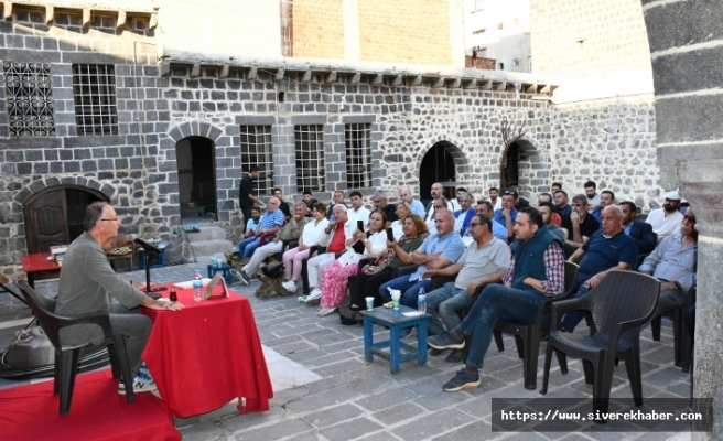 Siverekli yazar Yetik okurlarıyla buluştu