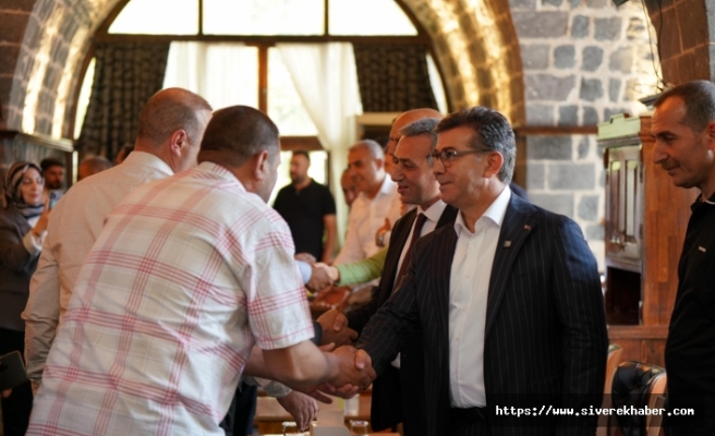 Başkan Bucak Vatandaşlarla Bayramlaştı
