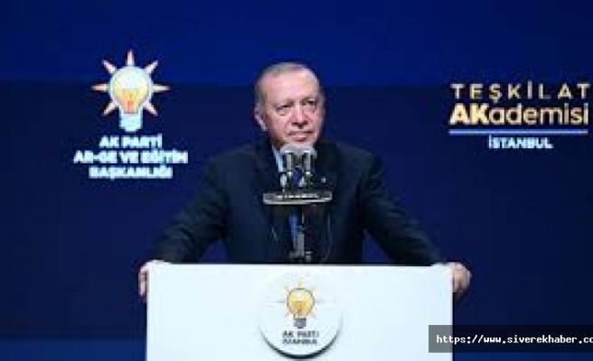 Cumhurbaşkanı Erdoğan'dan Katar dönüşü yolunda önemli mesajlar