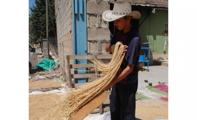 Siverek'te şehriye geleneği: Avlularda kurulan komşuluk ve mutluluk yuvaları