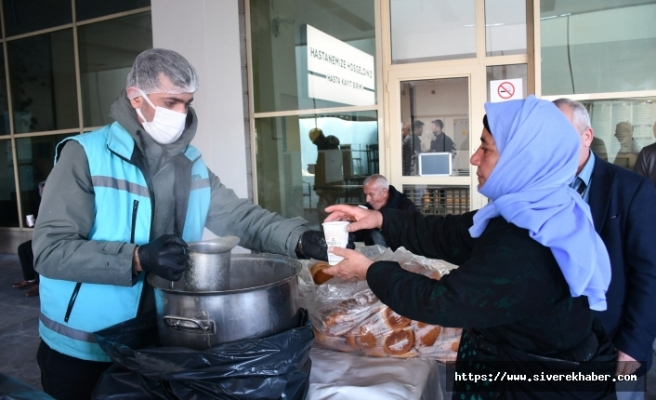 Siverek Belediyesinden Vatandaşlara Ücretsiz Çorba İkramı