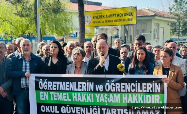 DEM Parti Eş Başkanı  Sezai Temelli, Siverek’te  Ahmet Koyuncu Mesleki ve Teknik Anadolu Lisesi önünde açıklamalarda bulundu.