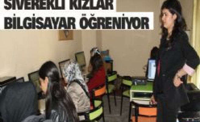  SİVEREKLİ KIZLAR BİLGİSAYAR ÖĞRENİYOR